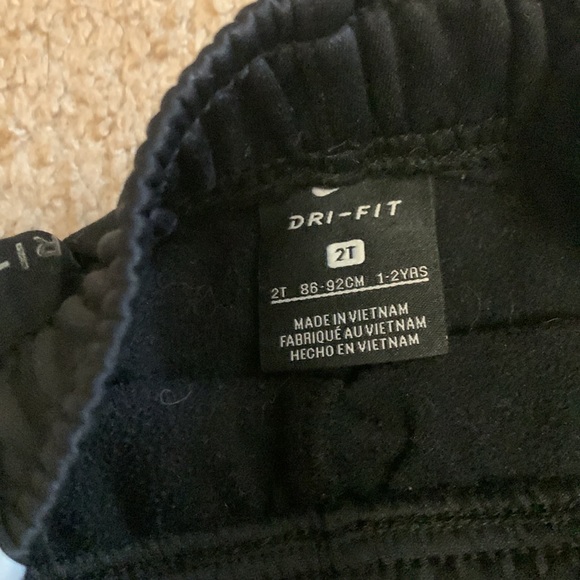 Nike Sweats - Picture 2 of 3
